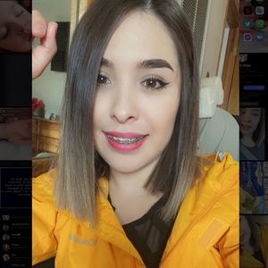 Meet your Posher, Priscila